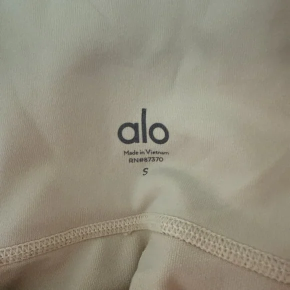 ALO Bone Cargo Leggings - Picture 3 of 3
